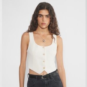 Aritzia: Wilfred Rocco Vest [light birch, size 6]